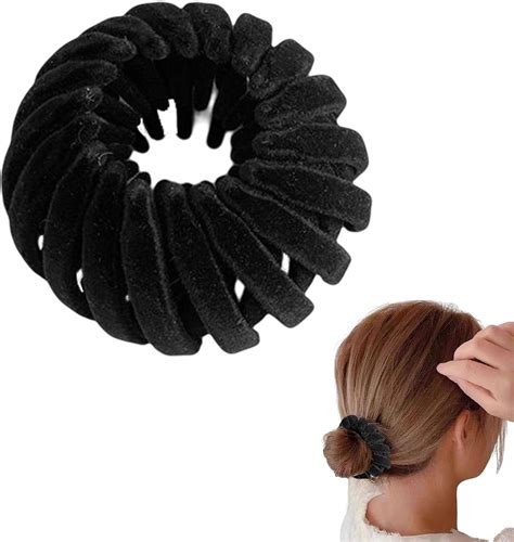 Magic hair clip in the shape of a bird nest